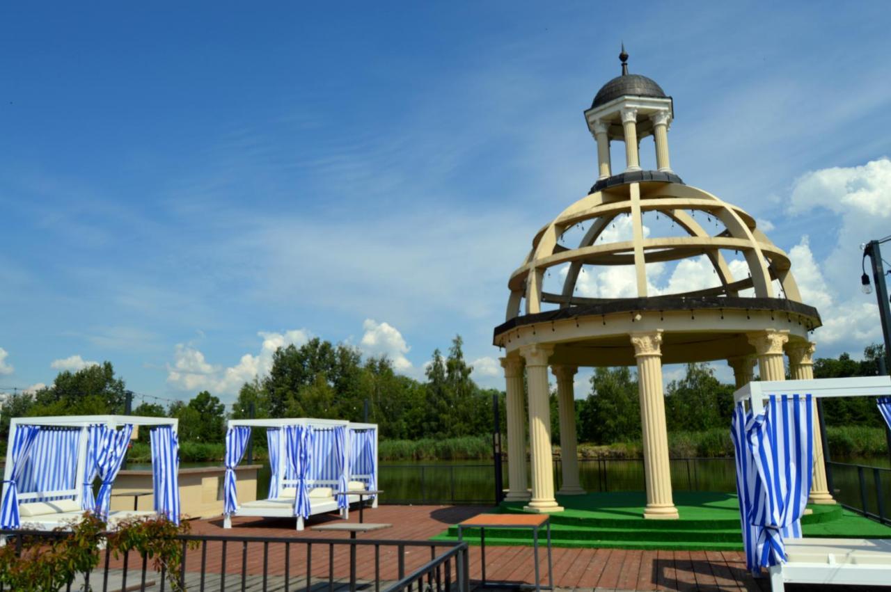 Hotel Venecia Palace Michałowice Екстериор снимка
