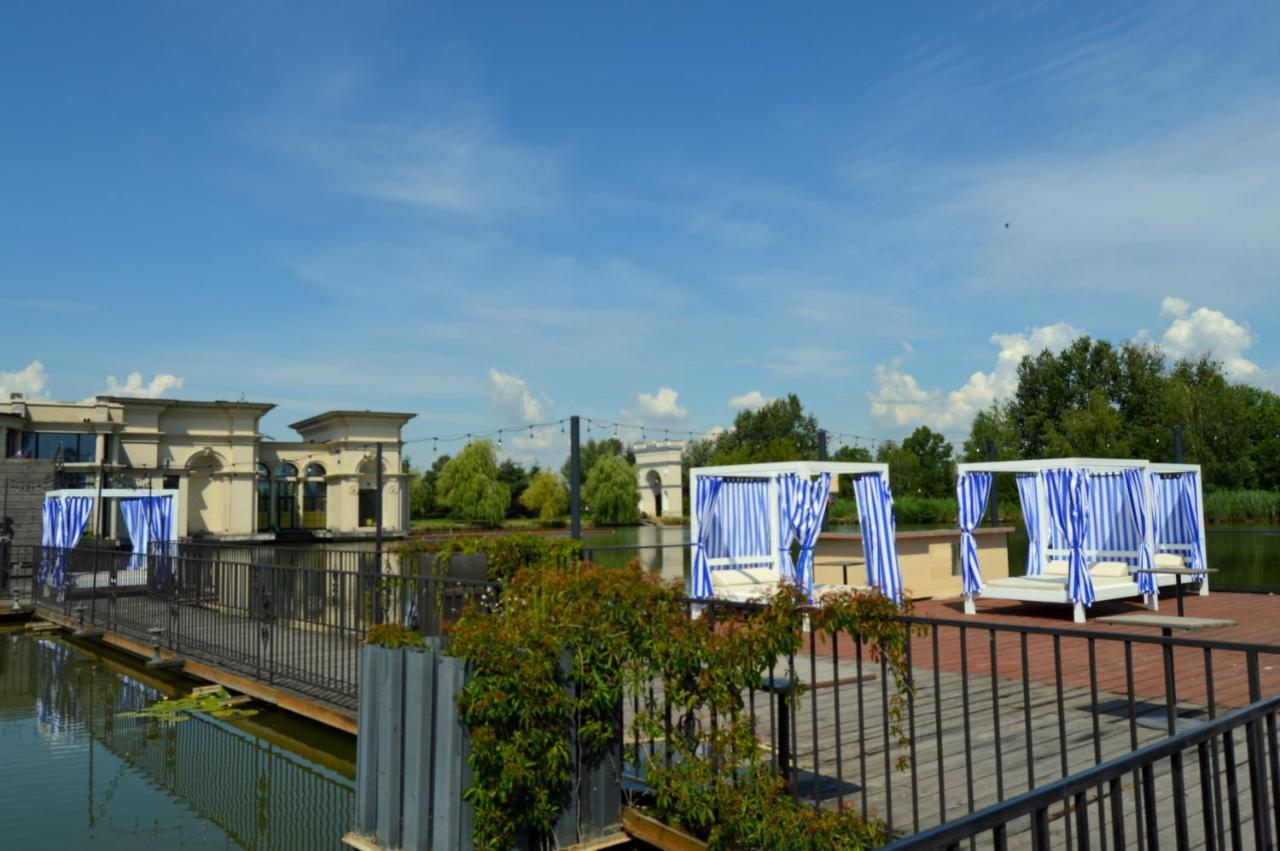 Hotel Venecia Palace Michałowice Екстериор снимка