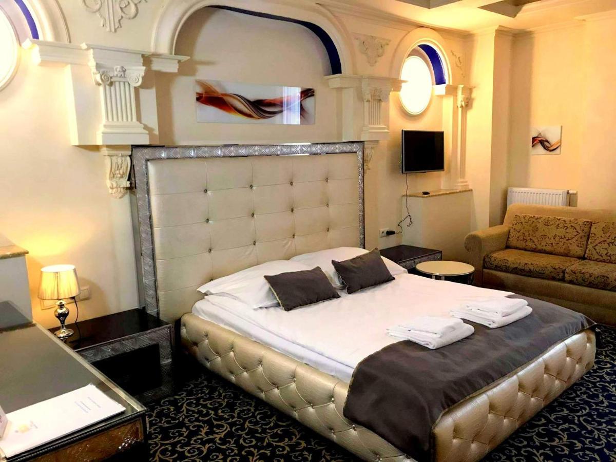 Hotel Venecia Palace Michałowice Екстериор снимка