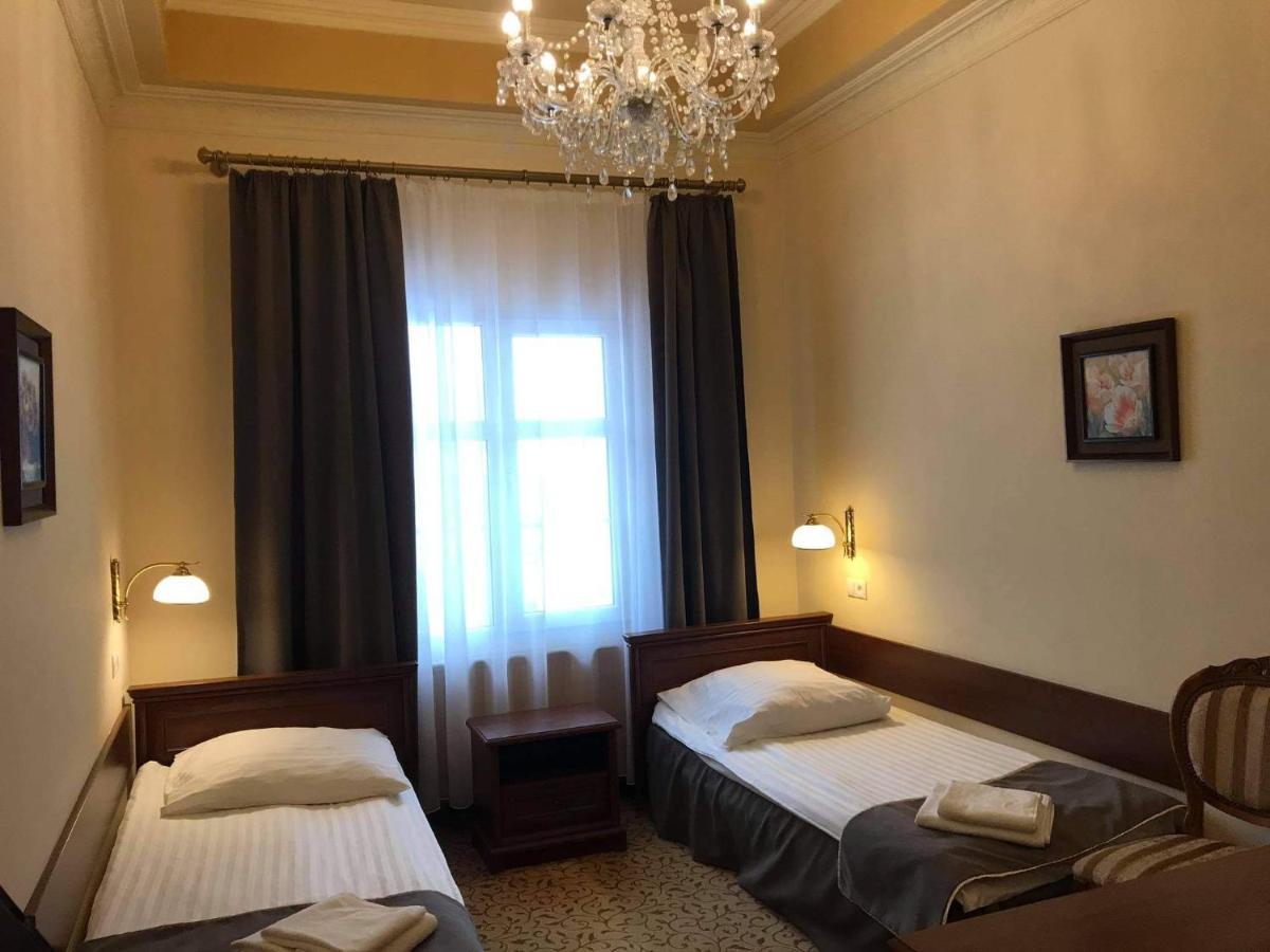 Hotel Venecia Palace Michałowice Екстериор снимка