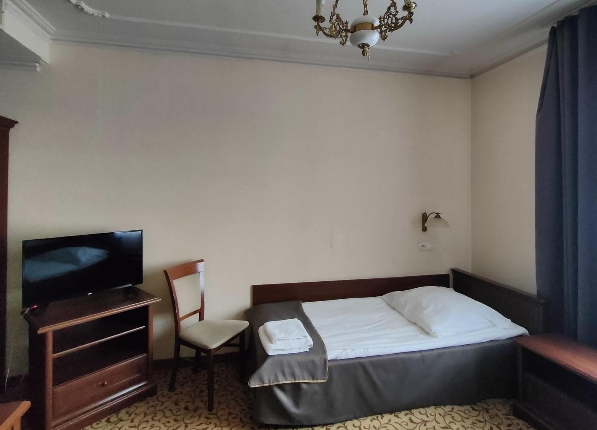 Hotel Venecia Palace Michałowice Екстериор снимка