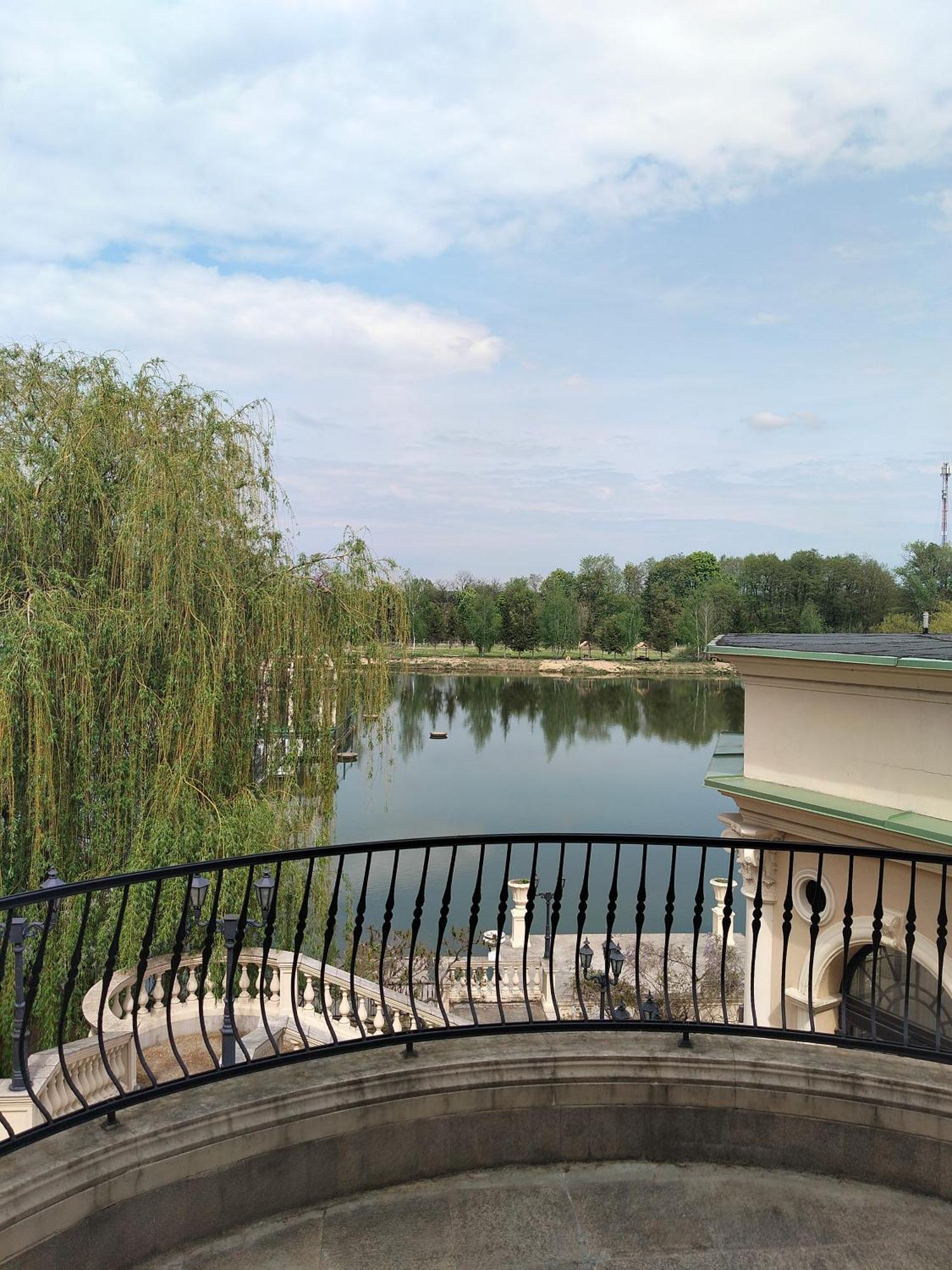 Hotel Venecia Palace Michałowice Екстериор снимка