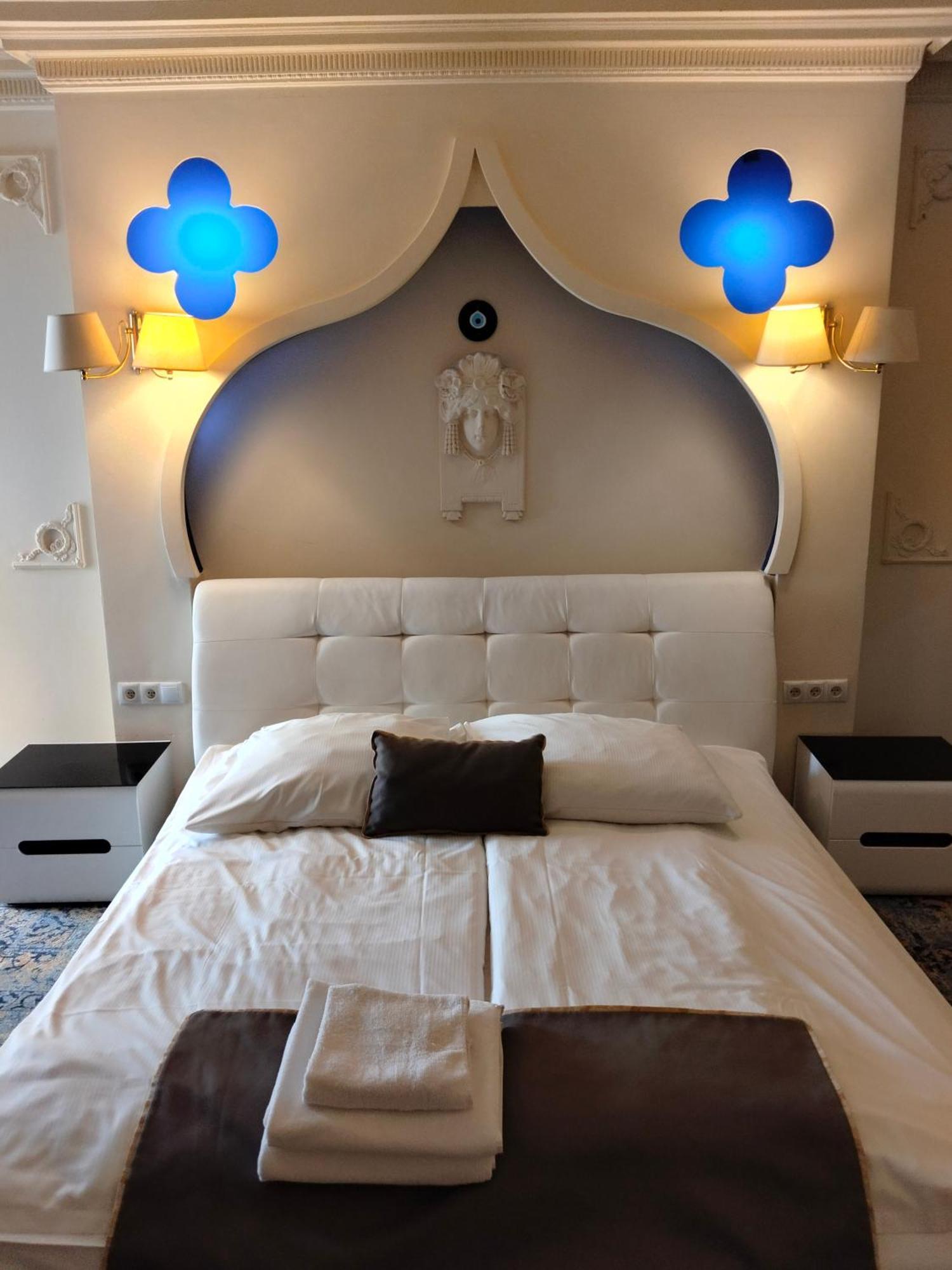 Hotel Venecia Palace Michałowice Екстериор снимка