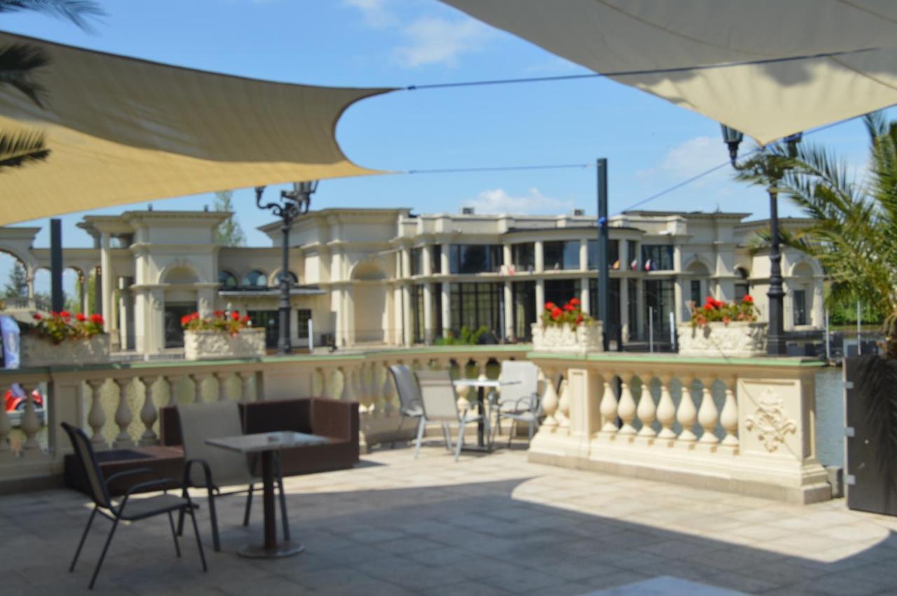Hotel Venecia Palace Michałowice Екстериор снимка
